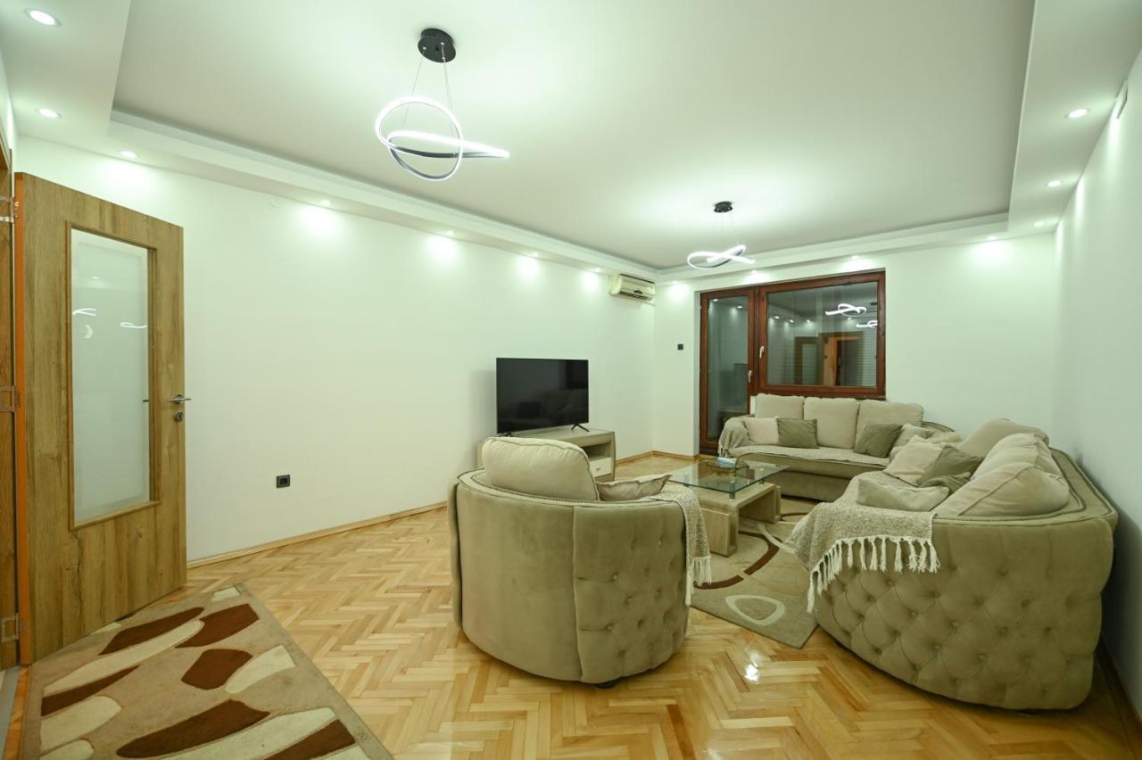 Apartman Oskar Podgorica Esterno foto