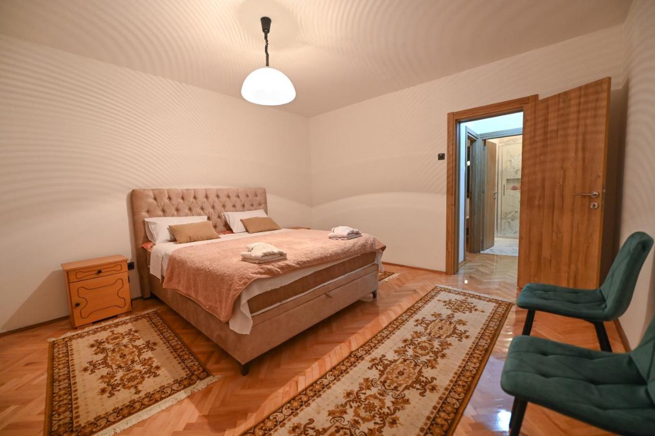 Apartman Oskar Podgorica Esterno foto